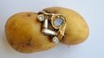 Германец извади картоф със златен пръстен 